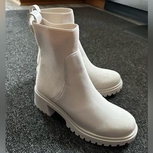 Steve Madden Holley Chelsea Boot